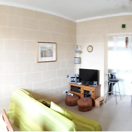 Gozo With Large Pool * Ghajnsielem